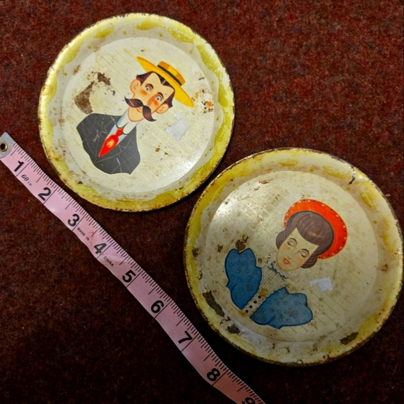 2 Antique 5 Inch Tin Litho Plate Set Victorian Man And Lady - Picture 1 of 5